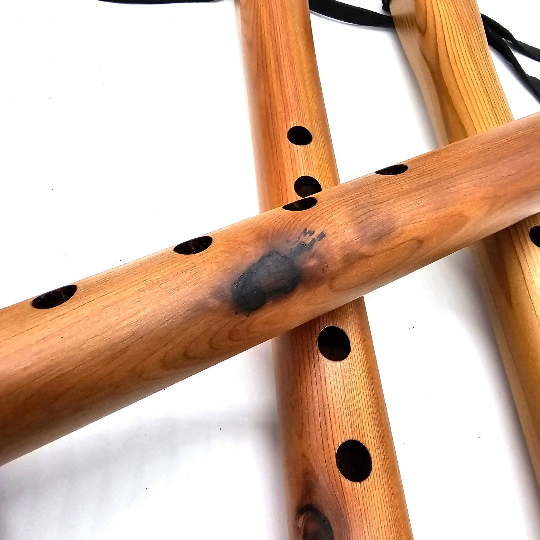 Knotty Basic Flute key of G - Natural Heartwood Cedar